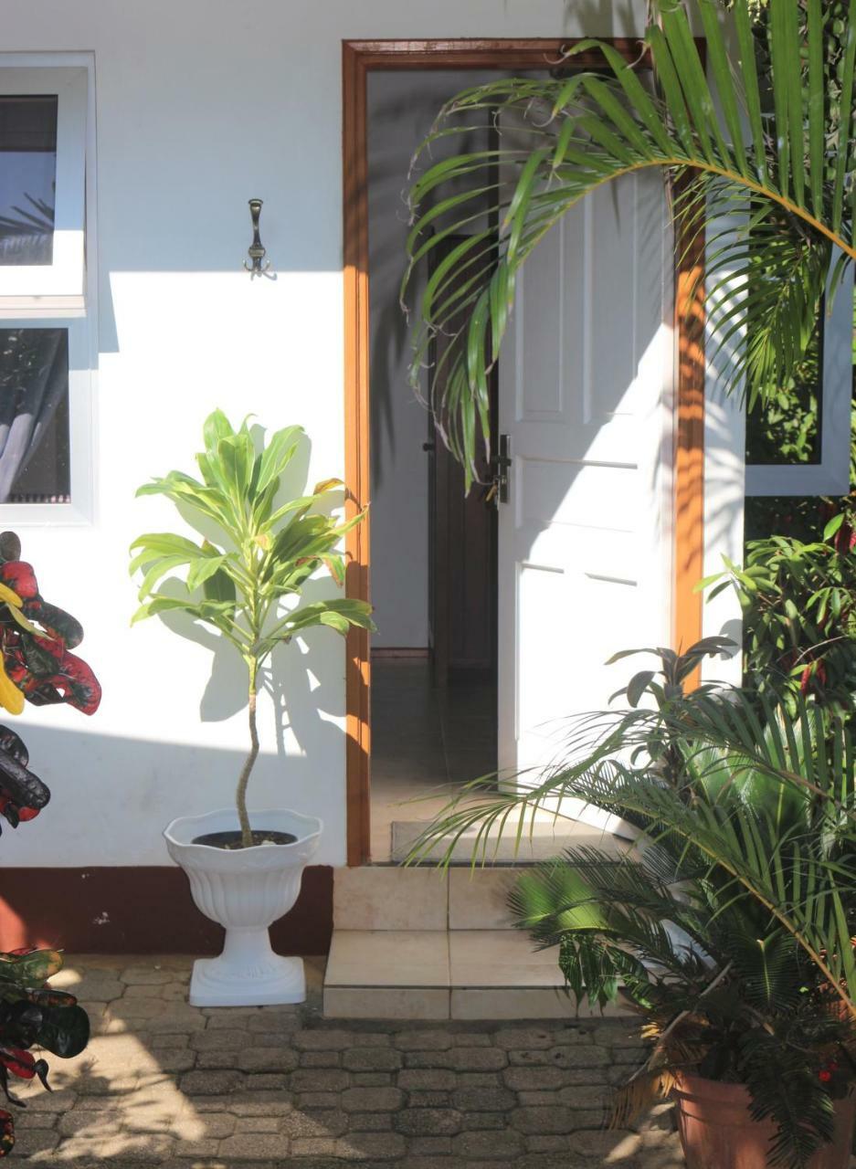 Garden Hut Victoria Exterior foto